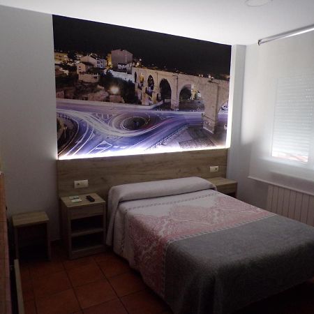 Hostal Serruchi Teruel Dış mekan fotoğraf