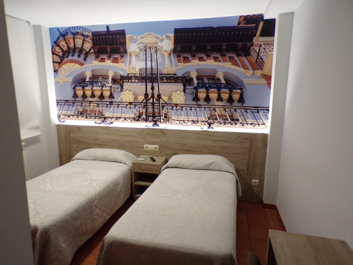 Hostal Serruchi Teruel Dış mekan fotoğraf