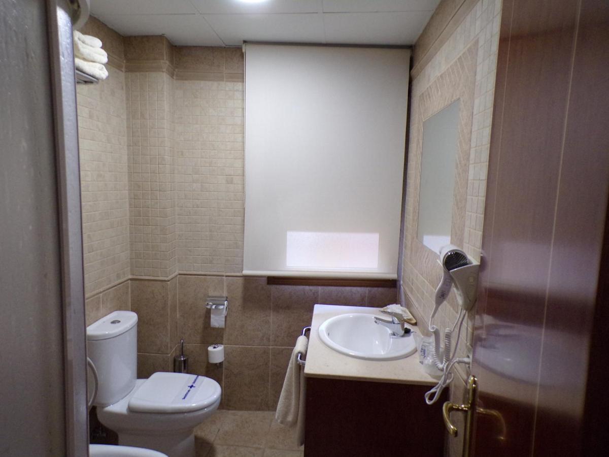 Hostal Serruchi Teruel Dış mekan fotoğraf