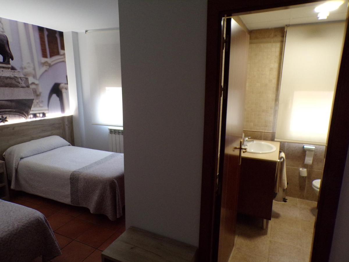 Hostal Serruchi Teruel Dış mekan fotoğraf